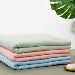 Fresh Style Solid Color Jacquard Bath Towel (Light Blue)